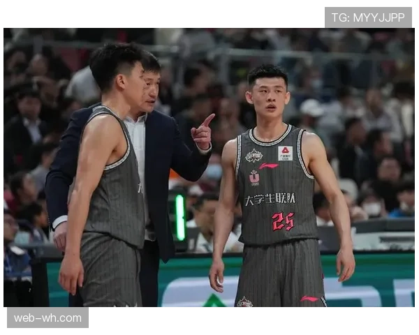 通讯:从大学生球员到最佳第六人,王岚嵚的转型之路 通讯:从大学生球员到最佳第六人,王岚嵚的转型之路